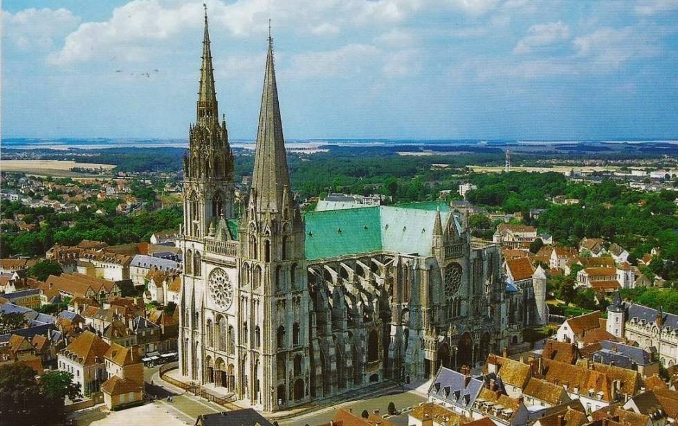 france_-_chartres_cathedral.jpg